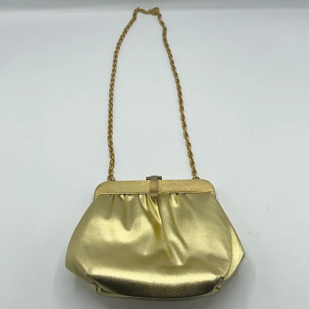 VINTAGE Gold Lame Hinge Lock Purse